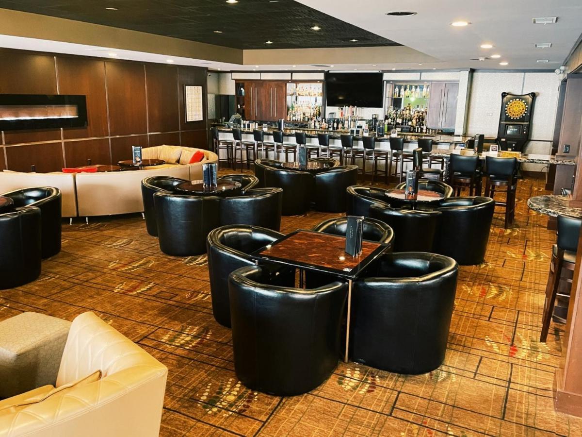 Wyndham Garden Warsaw Hotel Bagian luar foto