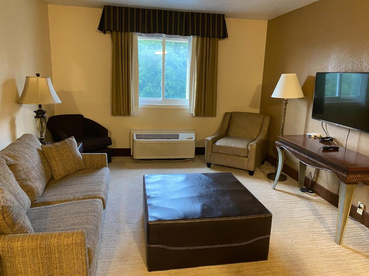 Wyndham Garden Warsaw Hotel Bagian luar foto