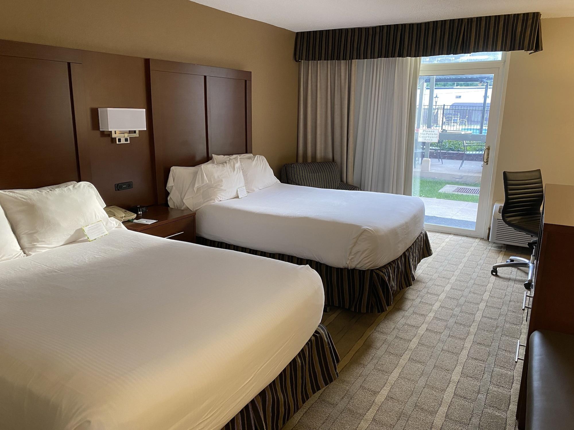 Wyndham Garden Warsaw Hotel Bagian luar foto