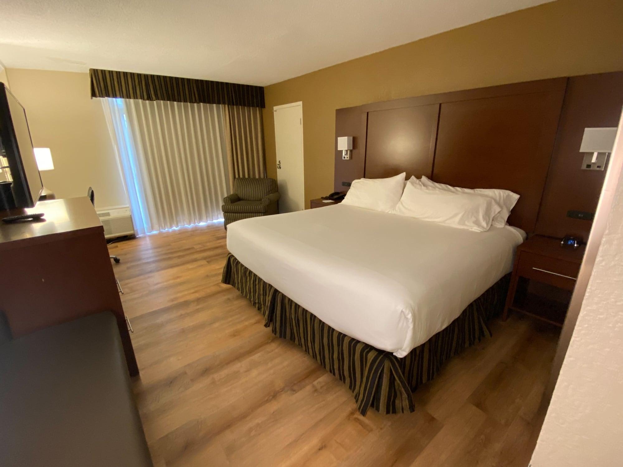 Wyndham Garden Warsaw Hotel Bagian luar foto