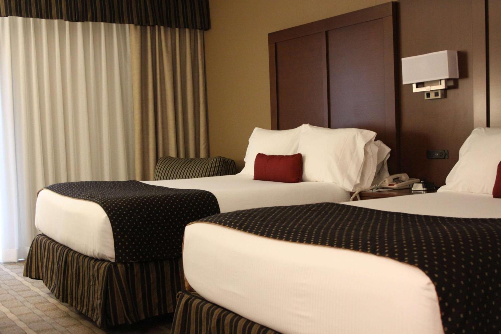 Wyndham Garden Warsaw Hotel Bagian luar foto